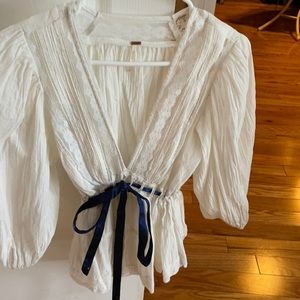 Free people women’s cream blouse with blue tie size small